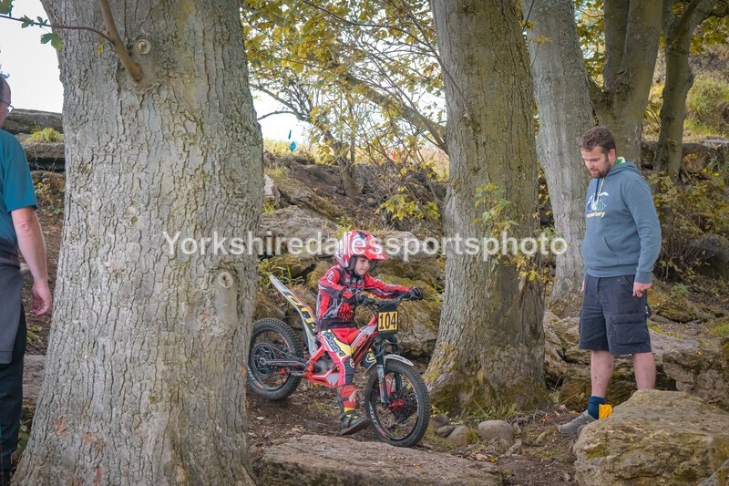 DSCF0469 - Ripon MC Trial 27/09- kids
