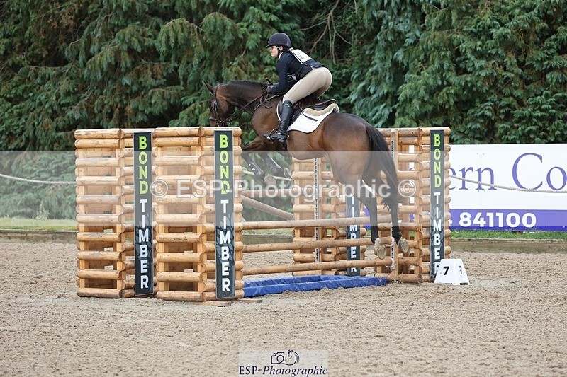 250803A-143138-14727 - O-668-Leia.Massey-SLIPALONGTREVASKIS