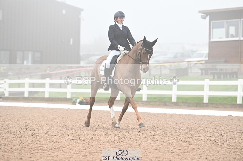 240217A-111403-01601 - 124-Anna.miller-fantabulous