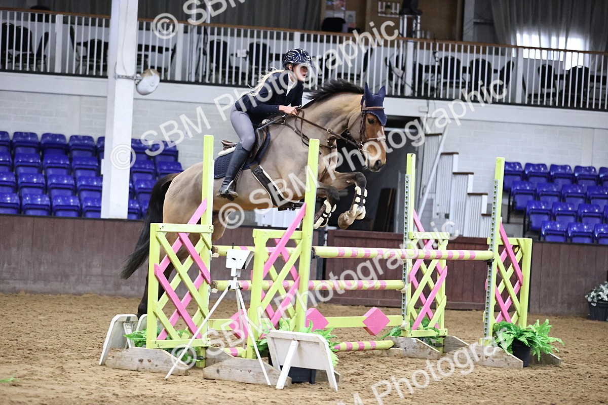 SBM_005523 - Class 17 - Senior Newcomers 1.10m