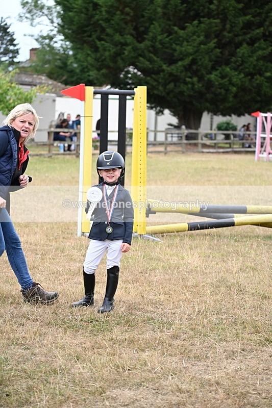 WJ6_9802 - Class 12 Minimus Jumping 45cm