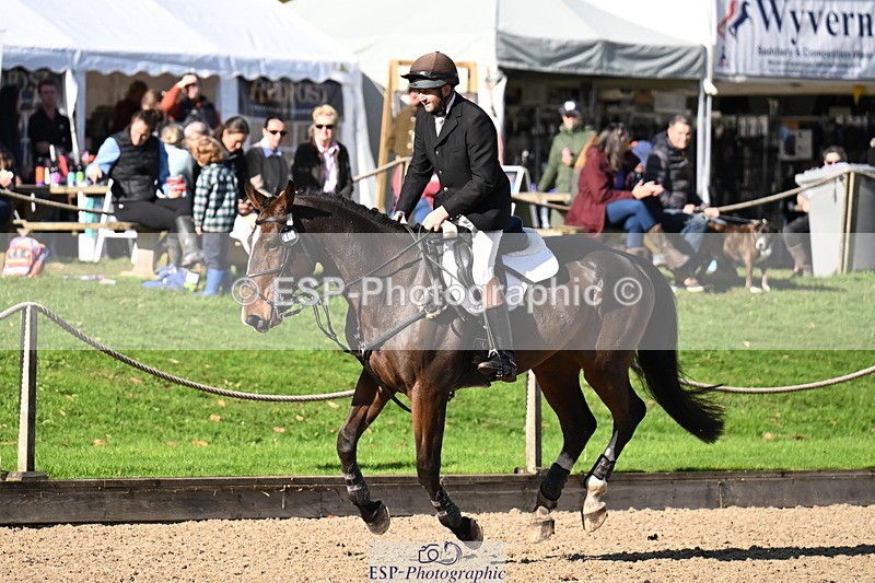 251024A-125958-10552 - C-246-Simon.Vatcher