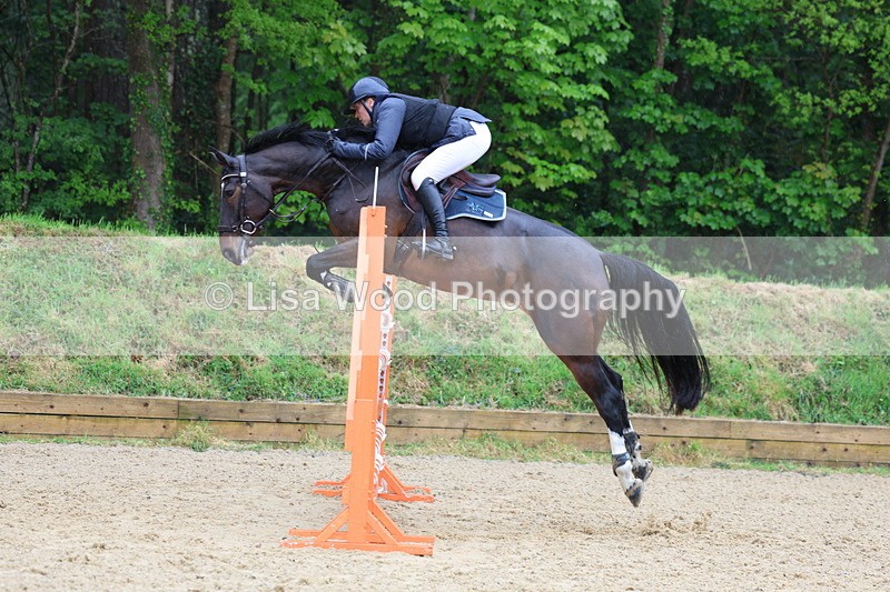 3E7A7530 - Class 9: Senior 1.30m open
