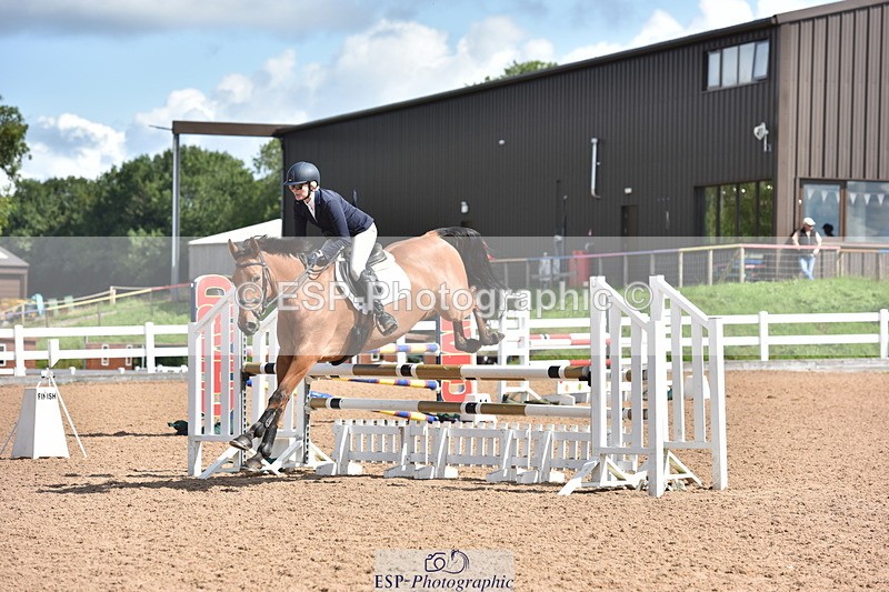 230806A-110806-01332 - Cls 17 Snr Discovery & 1m Open