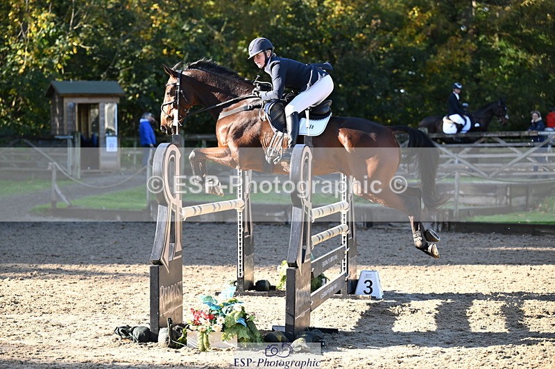 251024A-110523-06683 - B-158-Hannah.Hobhouse