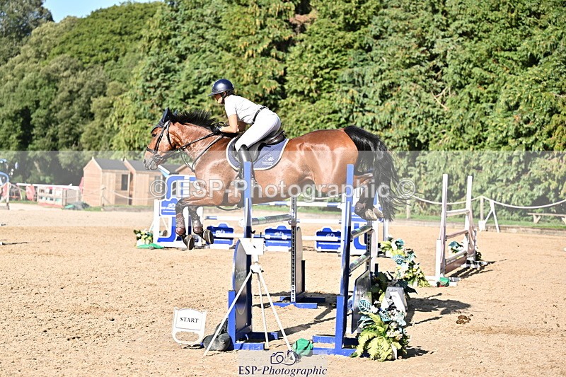 260906A-162452-04677 - Cls 24 Snr Foxhunter