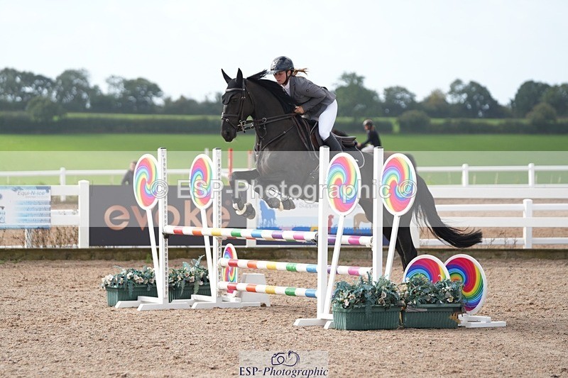 250911-102146-00192 - Cls 9 Snr British Novice and 90cm Open