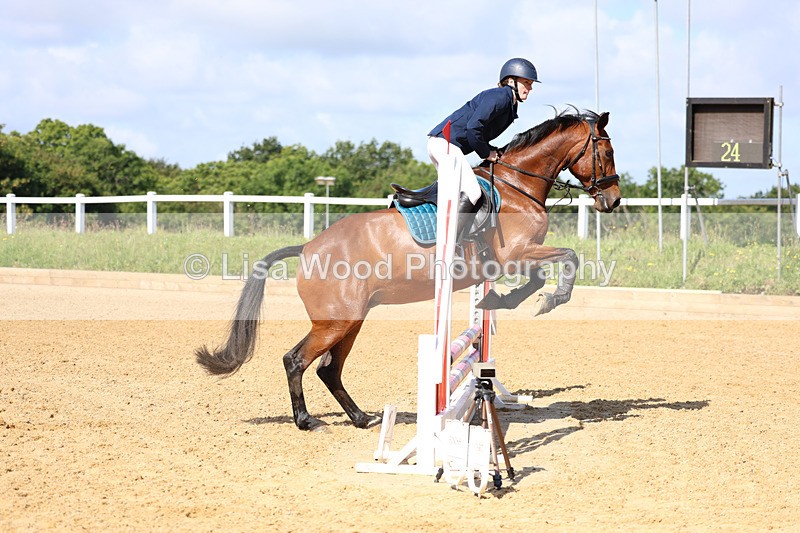 3E7A2488 - Class 2: 70cm Juniors and Seniors