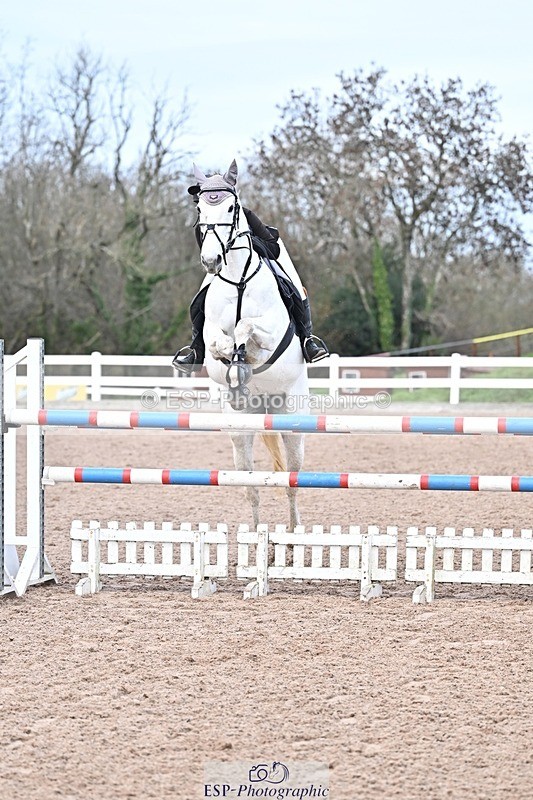 251126-133221-00589 - Cls 5 Foxhunter and 1.20m