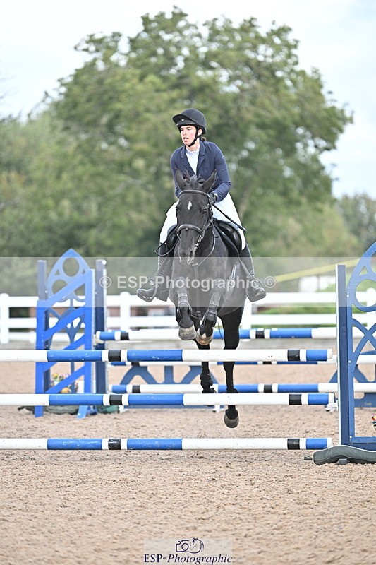 241005A-112043-03300 - SAT Cls 17 95cm Amateur Quali