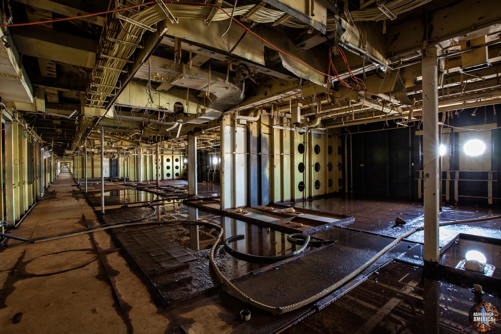 Gutted | SS United States (Philadelphia, PA) - SS United States