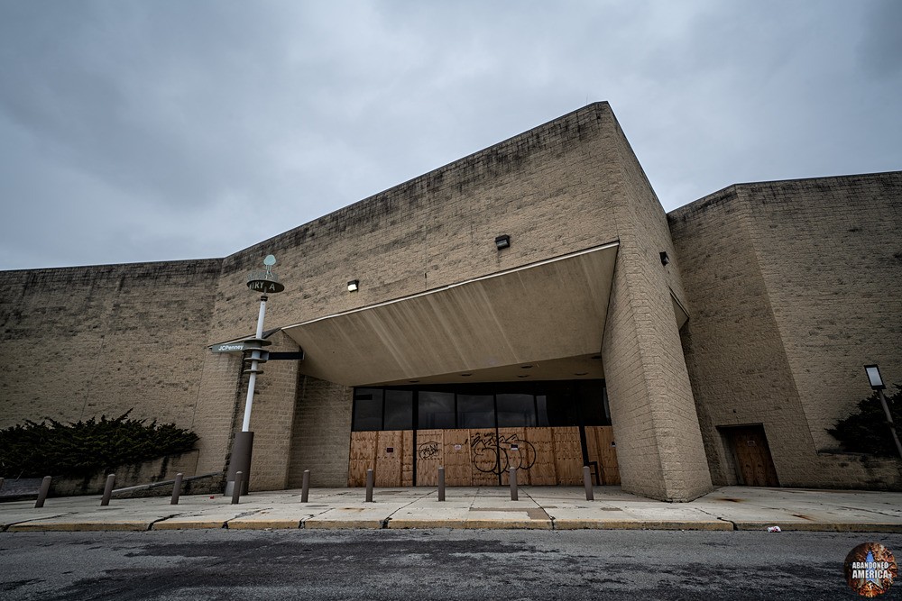  - Dead Malls