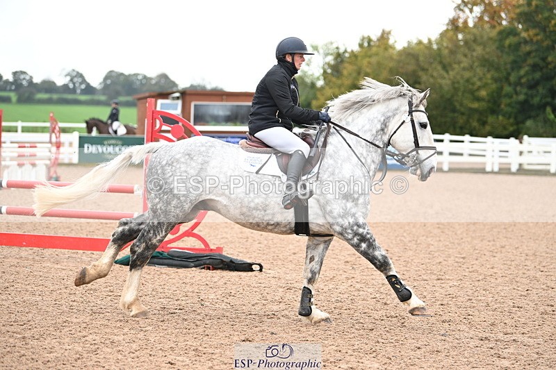 241023A-111920-00515 - Cls 1 British Novice and 90cm Open