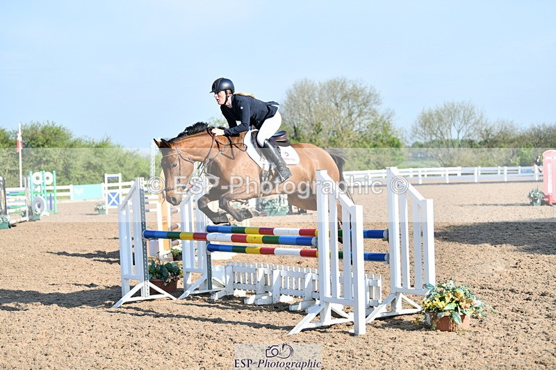 240512A-082317-16835 - Cls 39 British Novice and 90cm Open
