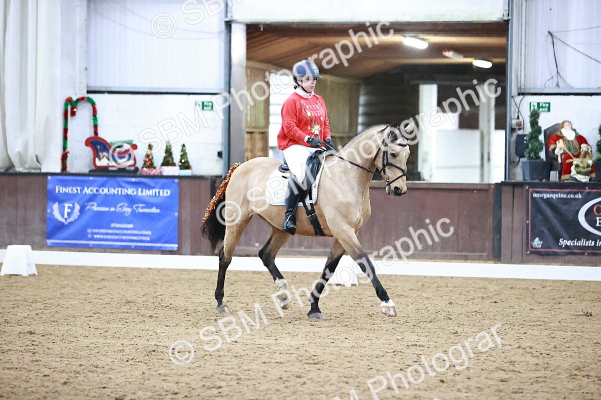 SBM_001771 - Class 9 - Novice 4