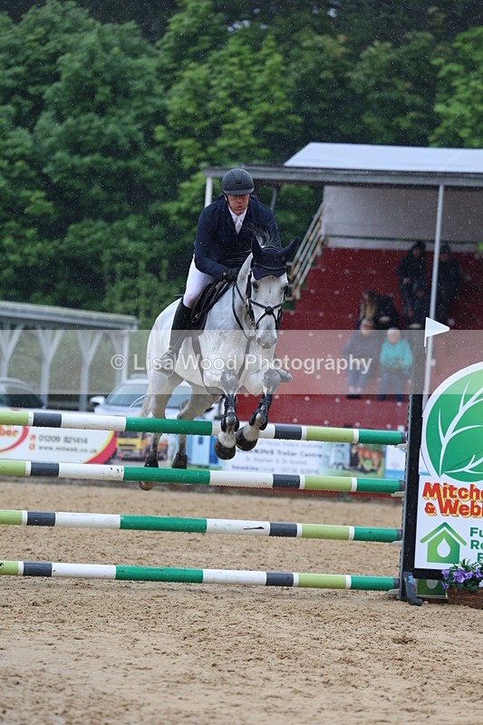 3E7A7377 - Class 8: Senior Foxhunter/1.20 open