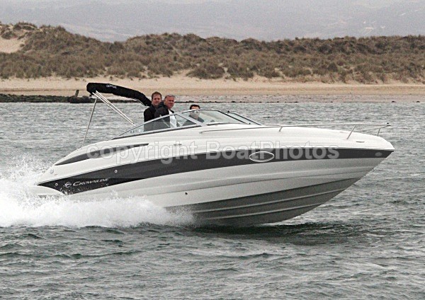 100425 CROWNLINE IMG_4441jpg - Motorboats - Open