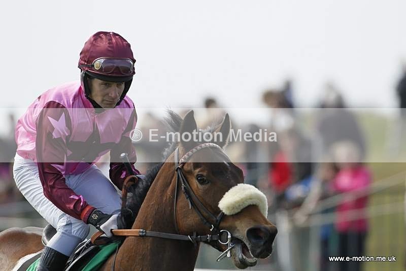 GRD 030510 116 - Guernsey Race Day 03/05/10