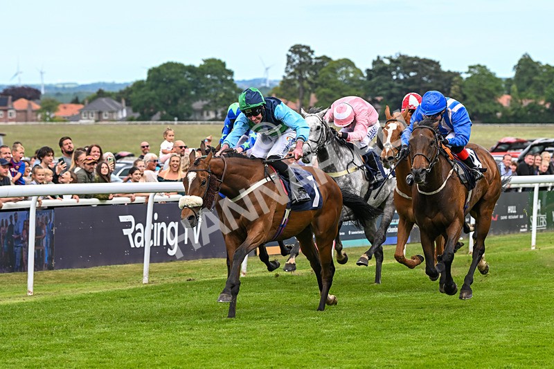 280525-Race 4-Princess Niyla-5225 - Race 4