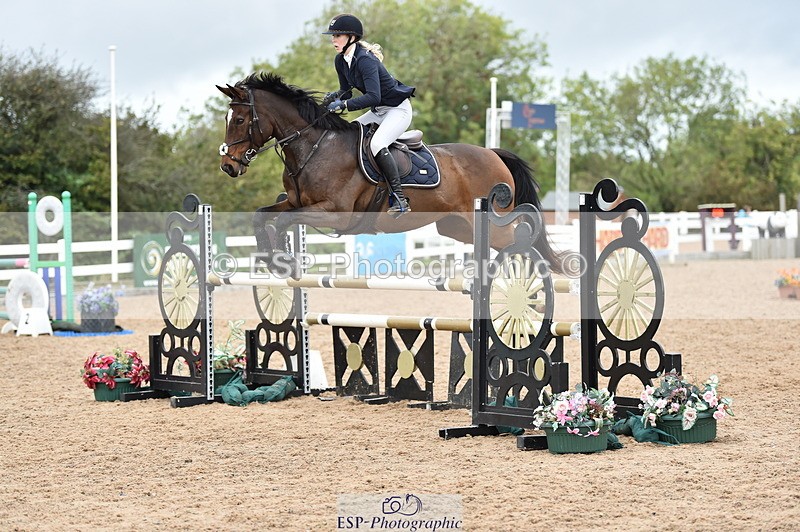 231013A-130026-01675 - Cls 3 1.05m Amateur Quali