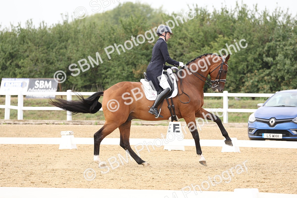 SBM_008300 - Class 10 - FEI INT I - 16.10-16.50