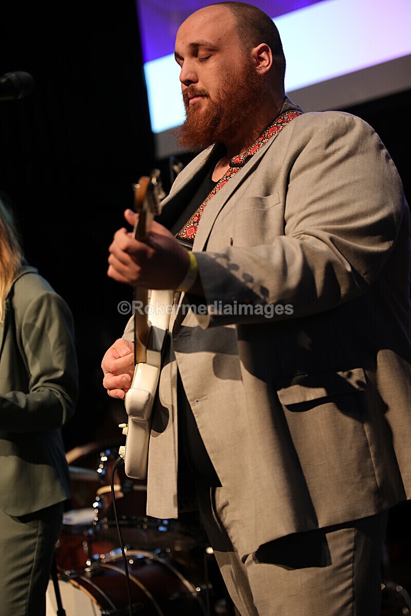 FOLK N BLUES-432 - FOLK and BLUES SEPT 2022