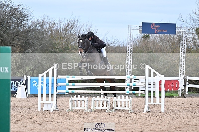 251126-140247-00666 - Cls 5 Foxhunter and 1.20m