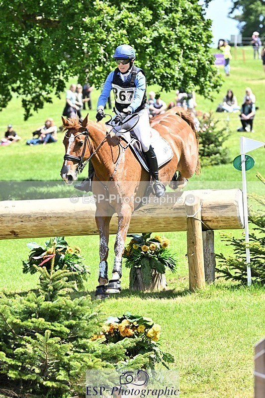 240525-120343-12892 - 367-CROSSTOWN_FINTANS_LAST-Catherine_Burrell