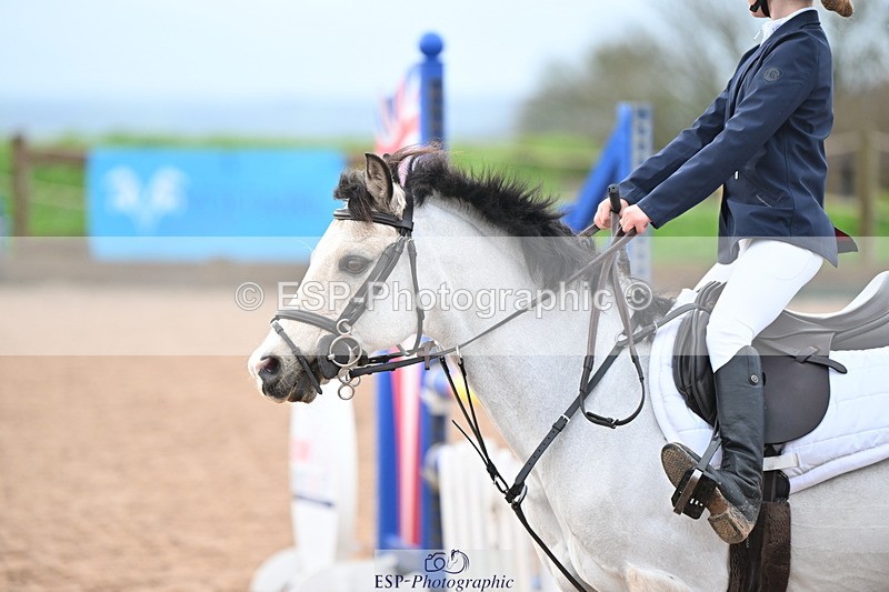 231203A-111707-00779 - Cls 16+17 Club and Schools 80cm