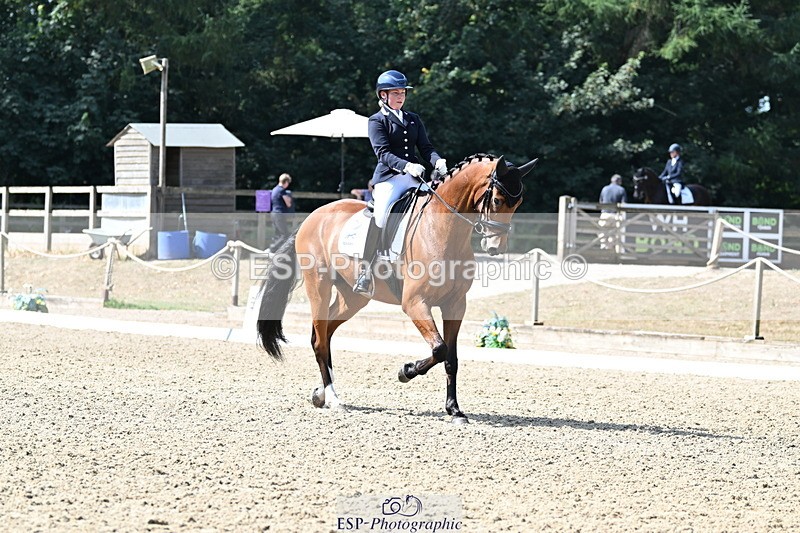 250810A-111019-05765 - 071-Abbie.NewburySeagry.Viceroy