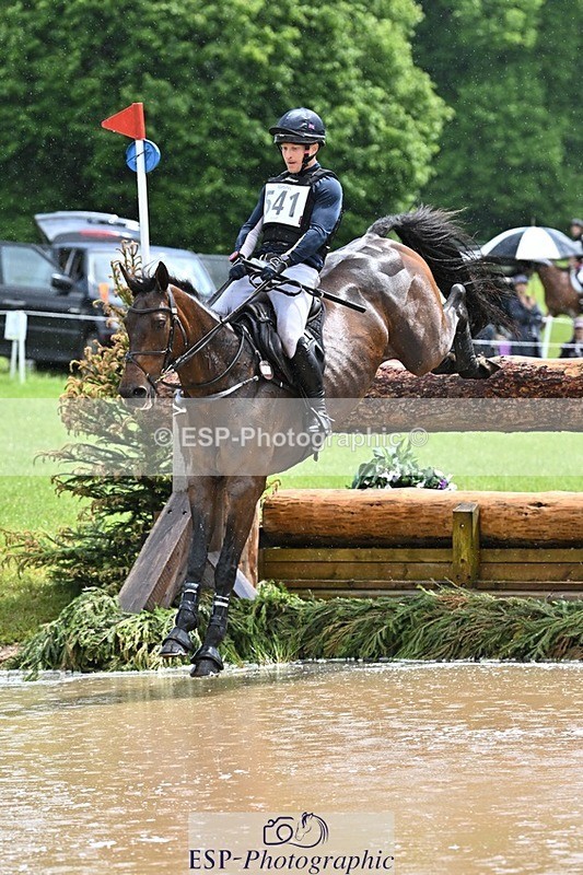 240526-131556-22770 - 541-FRIENDSHIP_VDL-Aaron_Millar