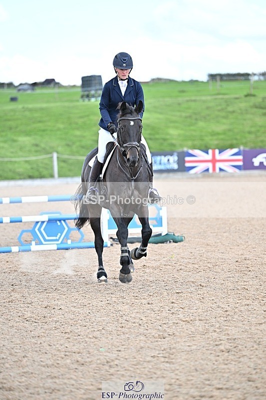 250924-130728-00349 - Cls 4 Newcomers and 1.10m Open