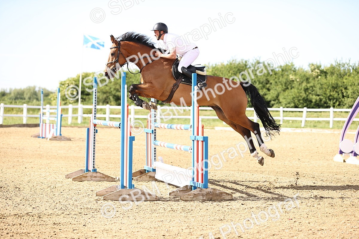 SBM_003088 - Class 5 - Senior Foxhunter - 1.20m