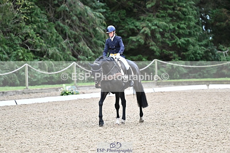 251022A-151626-00242 - C-211-Claire.Fielding