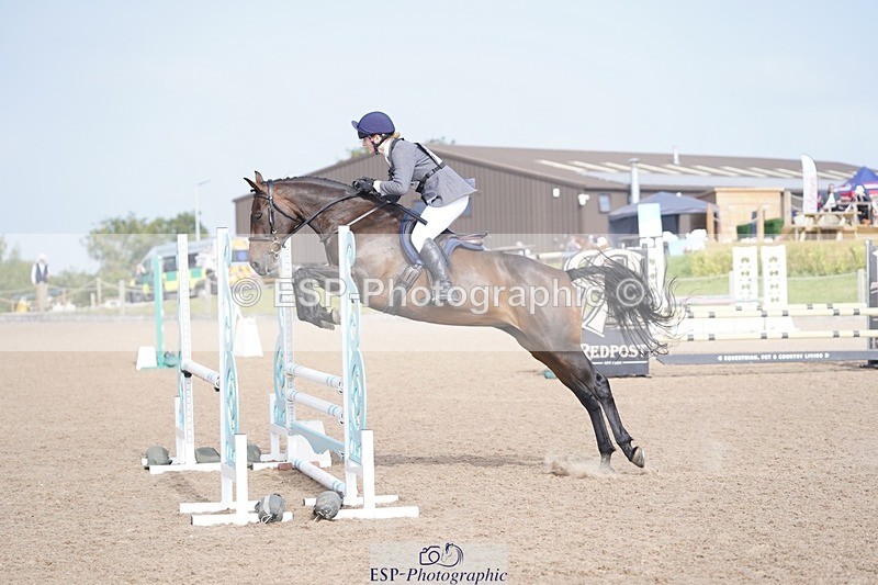 240831A-102348-00250 - 151-Olivia.Fox-Pitt-VIOLETTA.II