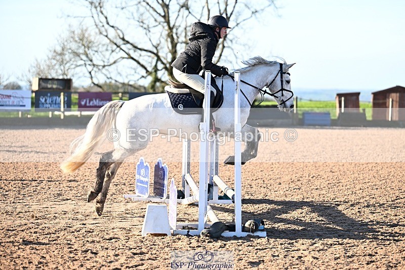 251130-100644-01283 - Cls 18 50cm Clear Round