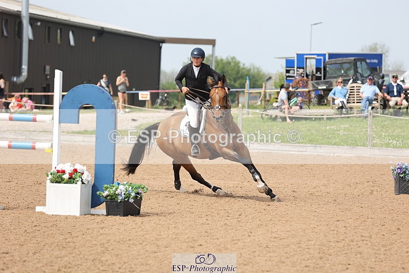 240511A-144901-14431 - Cls 36 National 1.30m Open