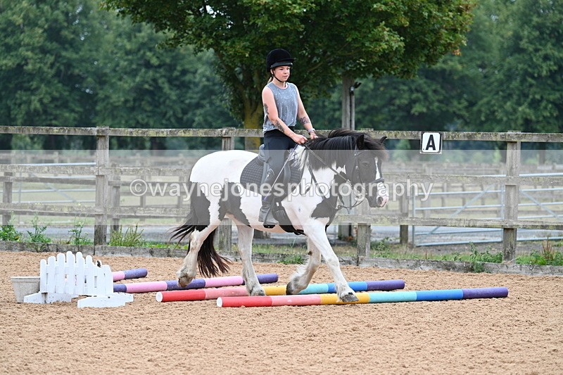 WJ7_7669 - Poles 10:00am