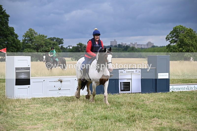 WJ6_2747 - Time at Jump 11:06 to 11:40