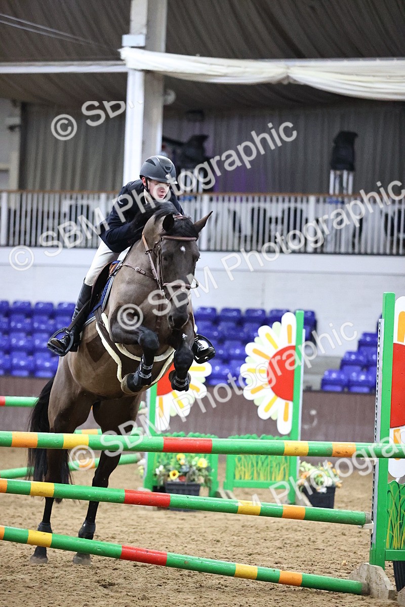 SBM_2357 - Class 8 - Nupafeed Supplements Senior Discovery/ 1m Open