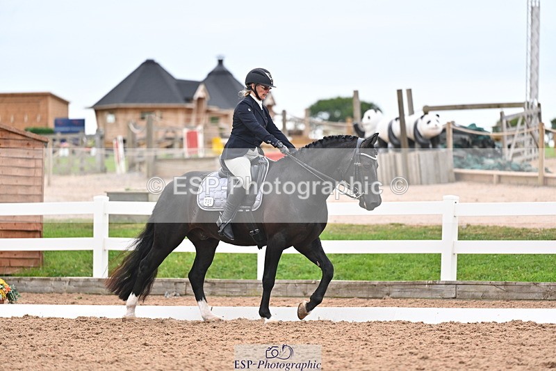 240817A-161147-10476 - 245-Lyn.Gale-Sylvester