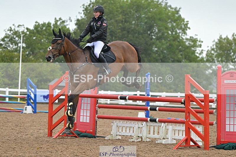 240925A-132444-00848 - Cls 4 Newcomers and 1.10m Open