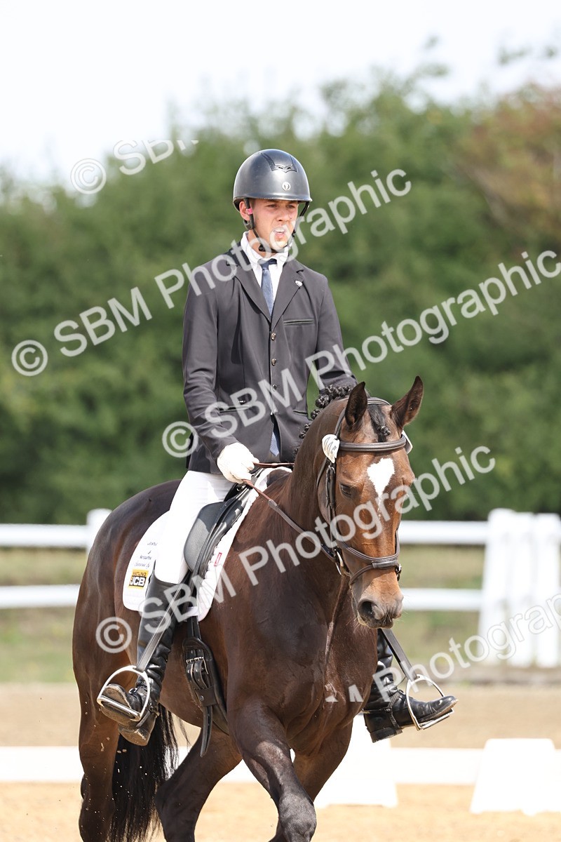 SBM_005893 - Class 6 - Novice 6 - 10.26-11.29