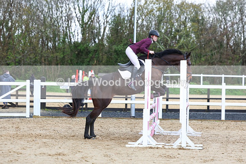 3E7A0670 - Class 4: Senior British Novice/90cm open