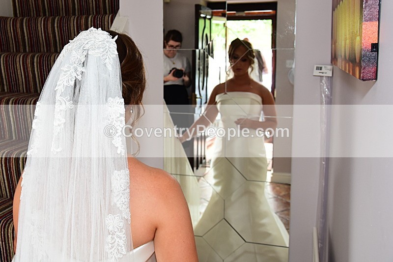 CON-271 - Toni & Liam