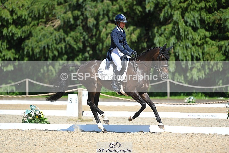 230526-145050-07023 - 485-OPPOSITION_HERALDIK_GIRL-Kirsty_Chabert-DR