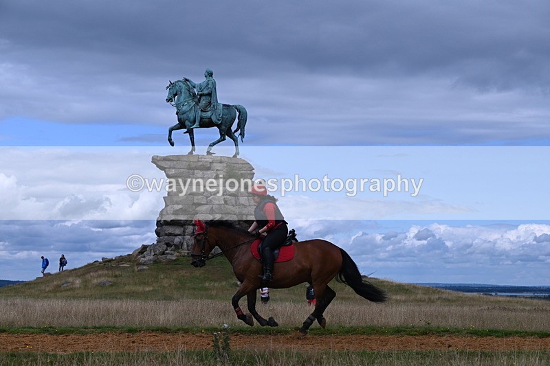 DSC_8886 - Time at Statue 14:33 to 15:10