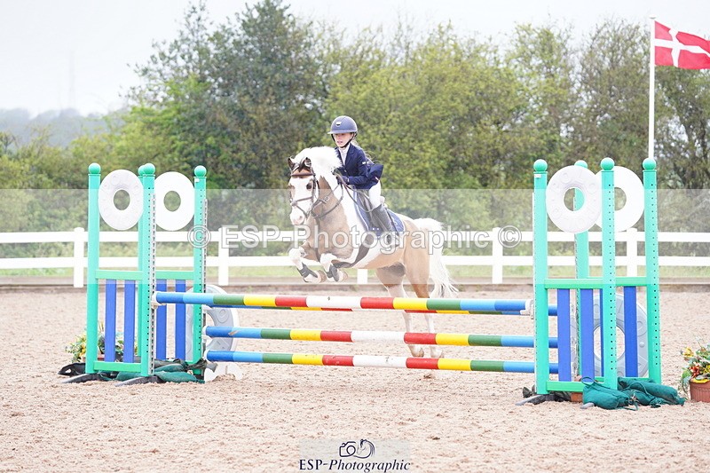 240505A-114104-05405 - Cls 16 & 17 Club & Schools 80cm