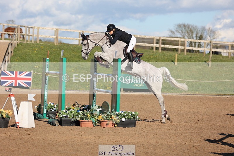 240419A-172908-09817 - Cls 10, 2 Star Big Tour 145cm  Break to End