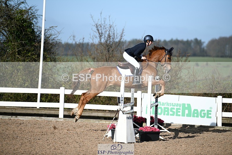 250330-100037-05955 - Cls 32 British Novice and 90cm